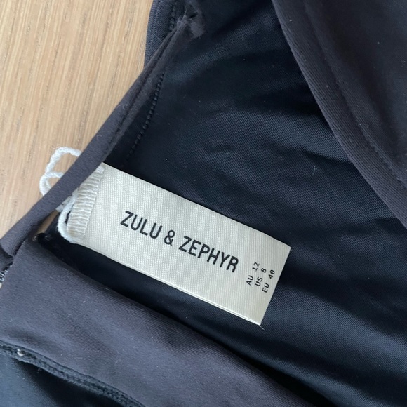 Zulu & Zephyr one piece - Picture 2 of 2